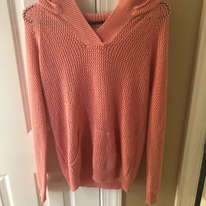 Coral net pullover